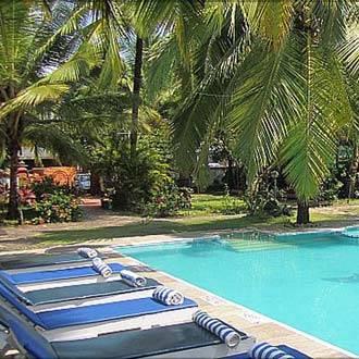 Kristal Sands Beach Resort Калангут Екстер'єр фото